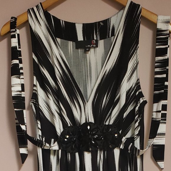 Laura Women's Size 10 Black and White (w/beads) Dress - NWOT - Picture 6 of 7